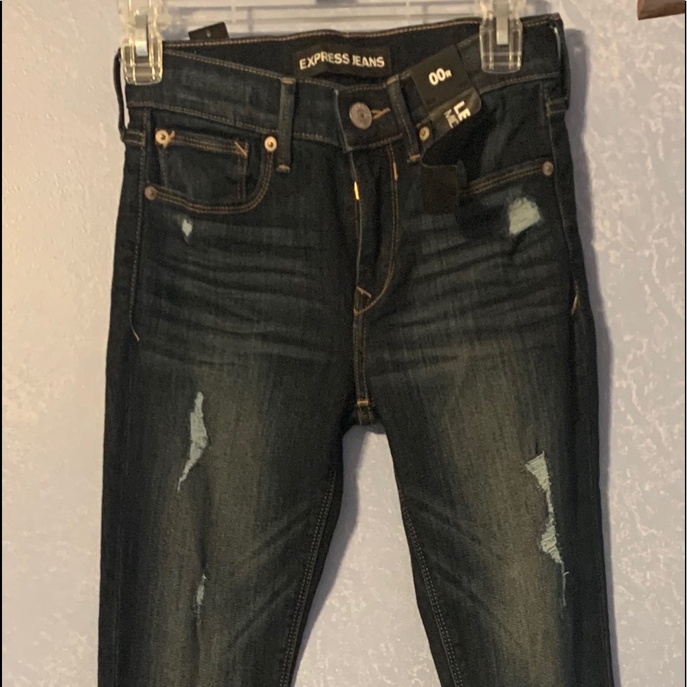 Express mid-rise, straight leg-Jean leggings.